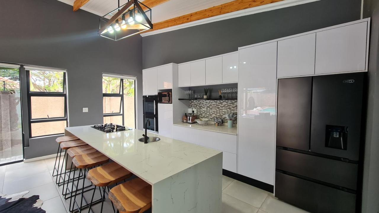 House Of Bongekile 4 Bed Luxury Home In Malelane Malalane Esterno foto