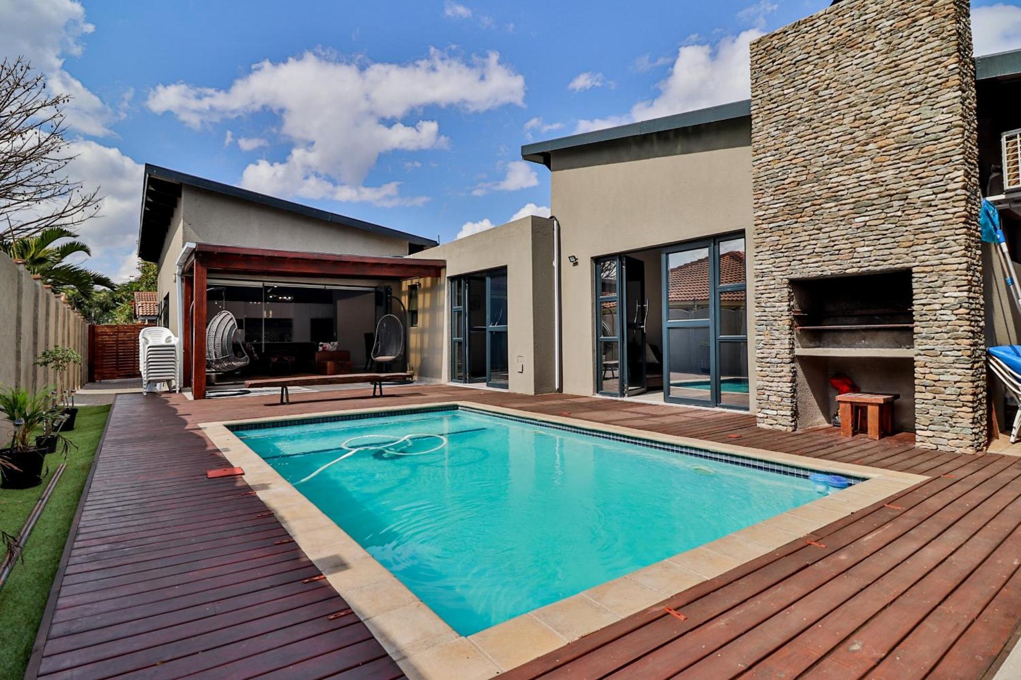 House Of Bongekile 4 Bed Luxury Home In Malelane Malalane Esterno foto